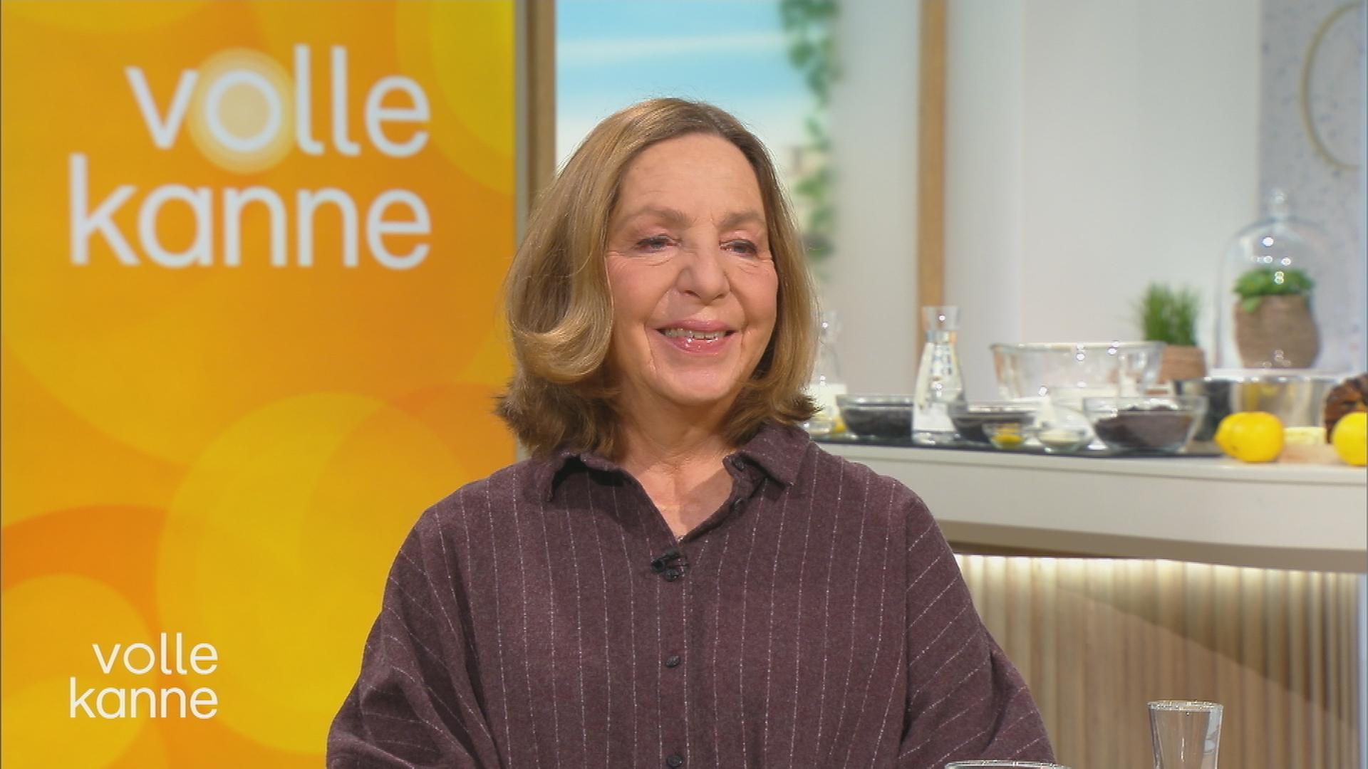 Susi Stach am "Volle Kanne"-Frühstückstisch.