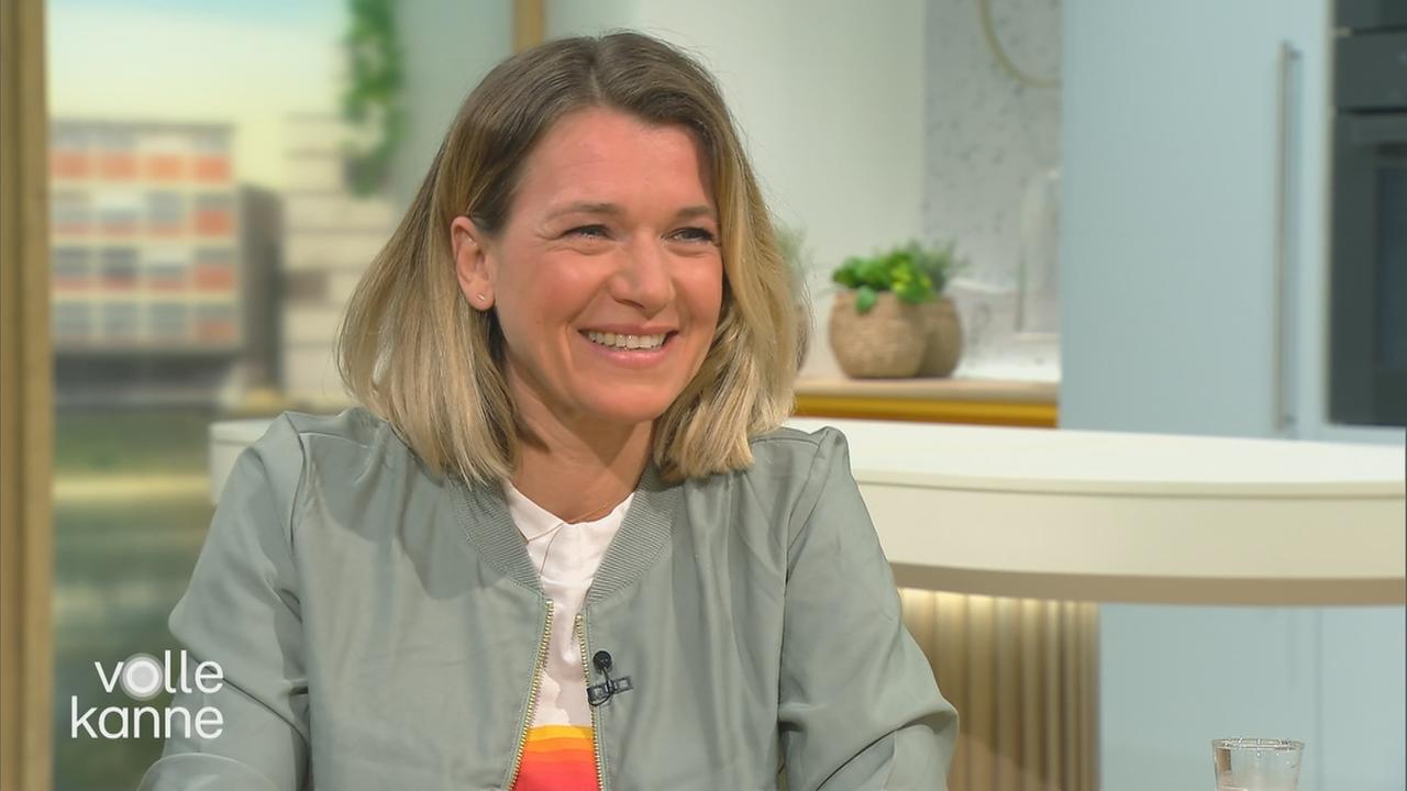 Nadine Krüger wurde Mama Sohn kam am 21. November zur Welt Stars