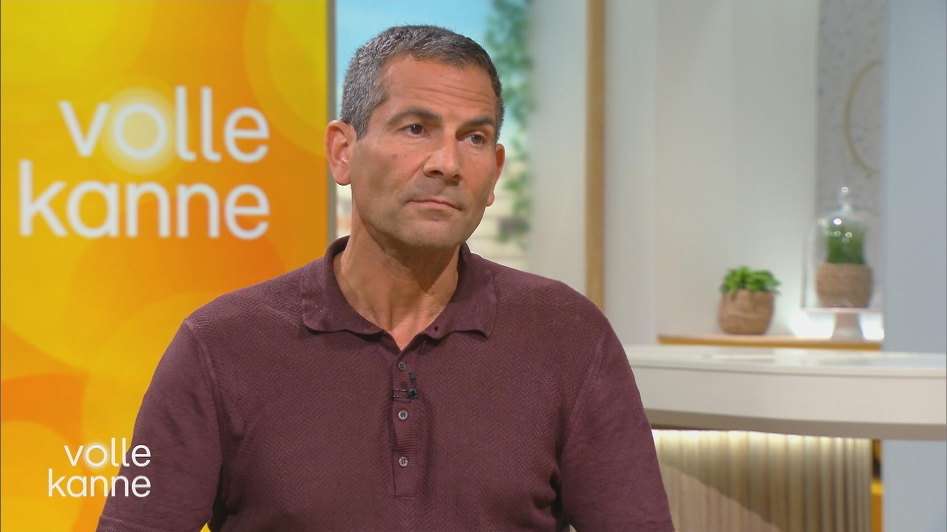 Mitri Sirin am "Volle Kanne"-Frühstückstisch