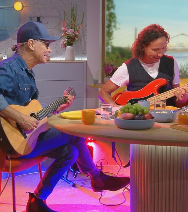 Peter und Stephan Brings von der Kölsch-Rock-Band Brings bei Volle Kanne