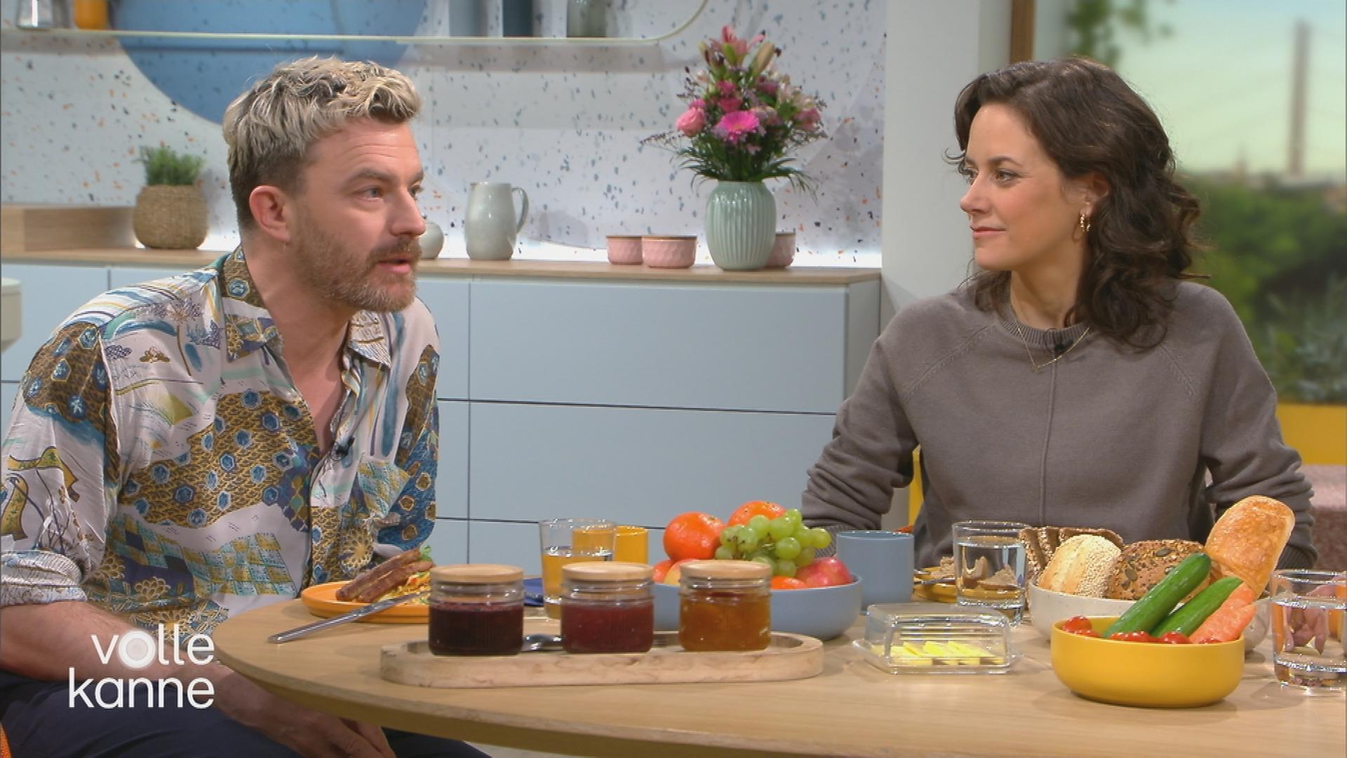 Anja Knauer und Friedrich Mücke am "Volle Kanne"-Frühstückstisch