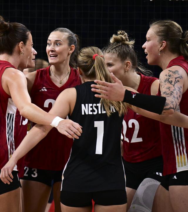 Spielerinnen der deutschen Mannschaft jubeln nach einem Punktgewinn während der Partie zwischen Deutschland und Brasilien am 21.06.2026 in der Türkei.