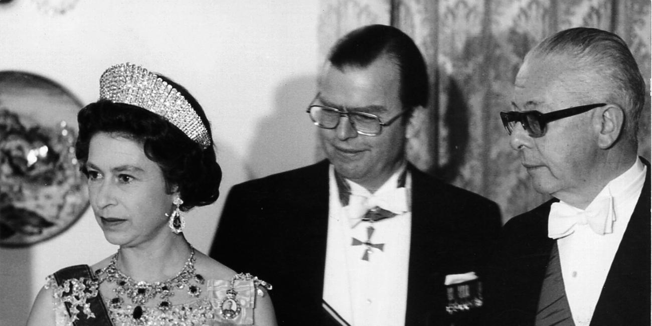 Karl-Günther von Hase bei Queen Elisabeth II. von Großbritannien