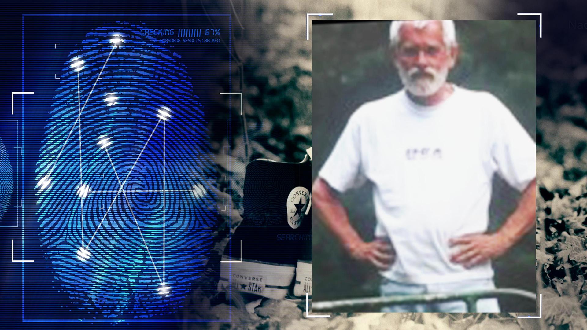 Ein Mann im weißen T-Shirt schaut in die Kamera und stützt die Arme in der Hüfte ab. Im Hintergrund: Ein Turnschuh steht im Wald. Links daneben: Lichtschematische Darstellung eines Fingerabdrucks.