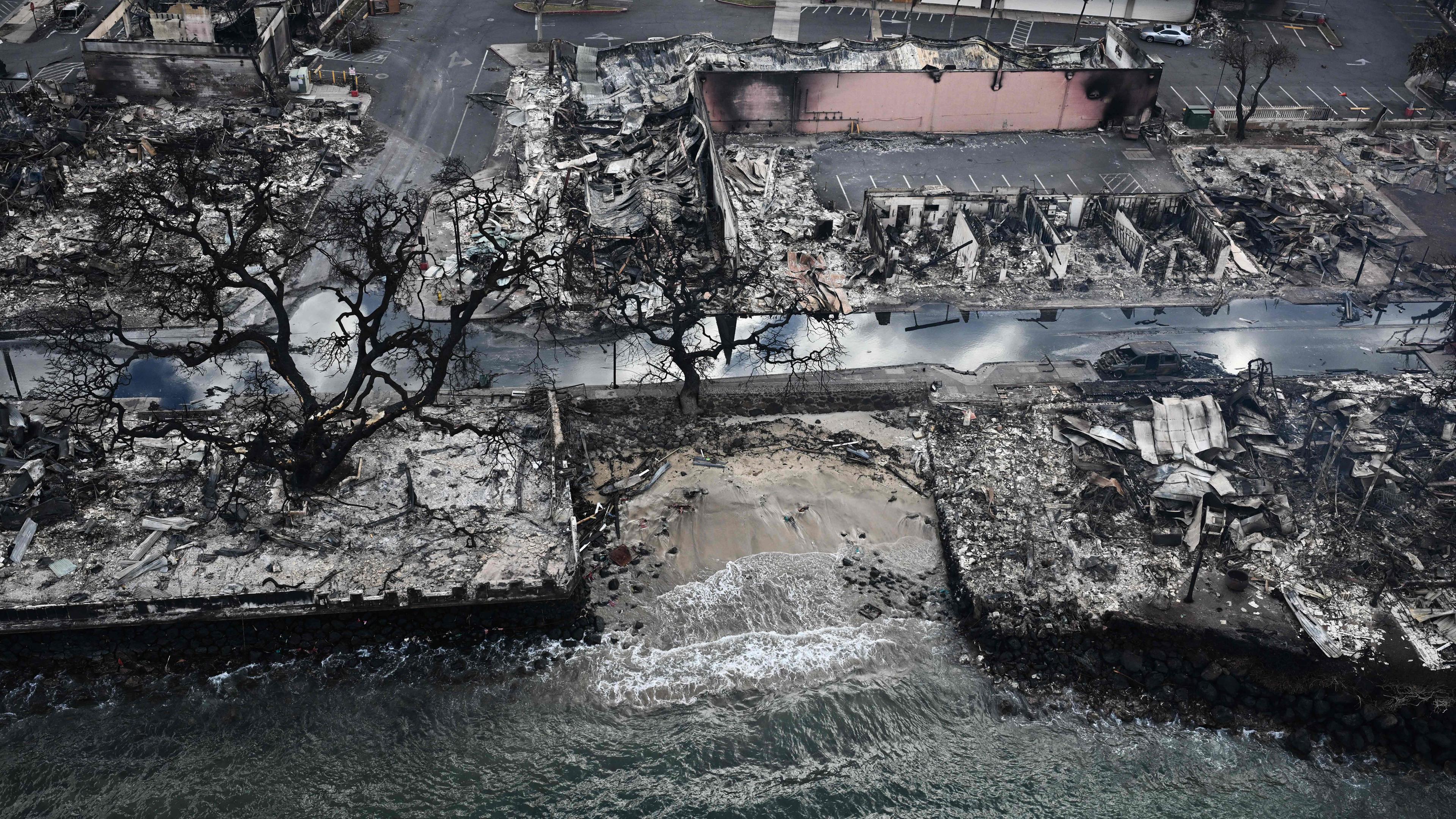 Zerstörung nach den verheerenden Waldbränden auf Hawaii