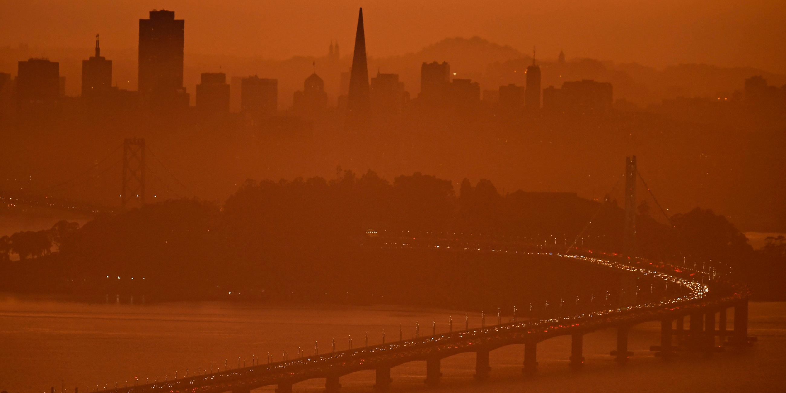 Waldbrände in Kalifornien: San Francisco im Dunst und ohne Licht