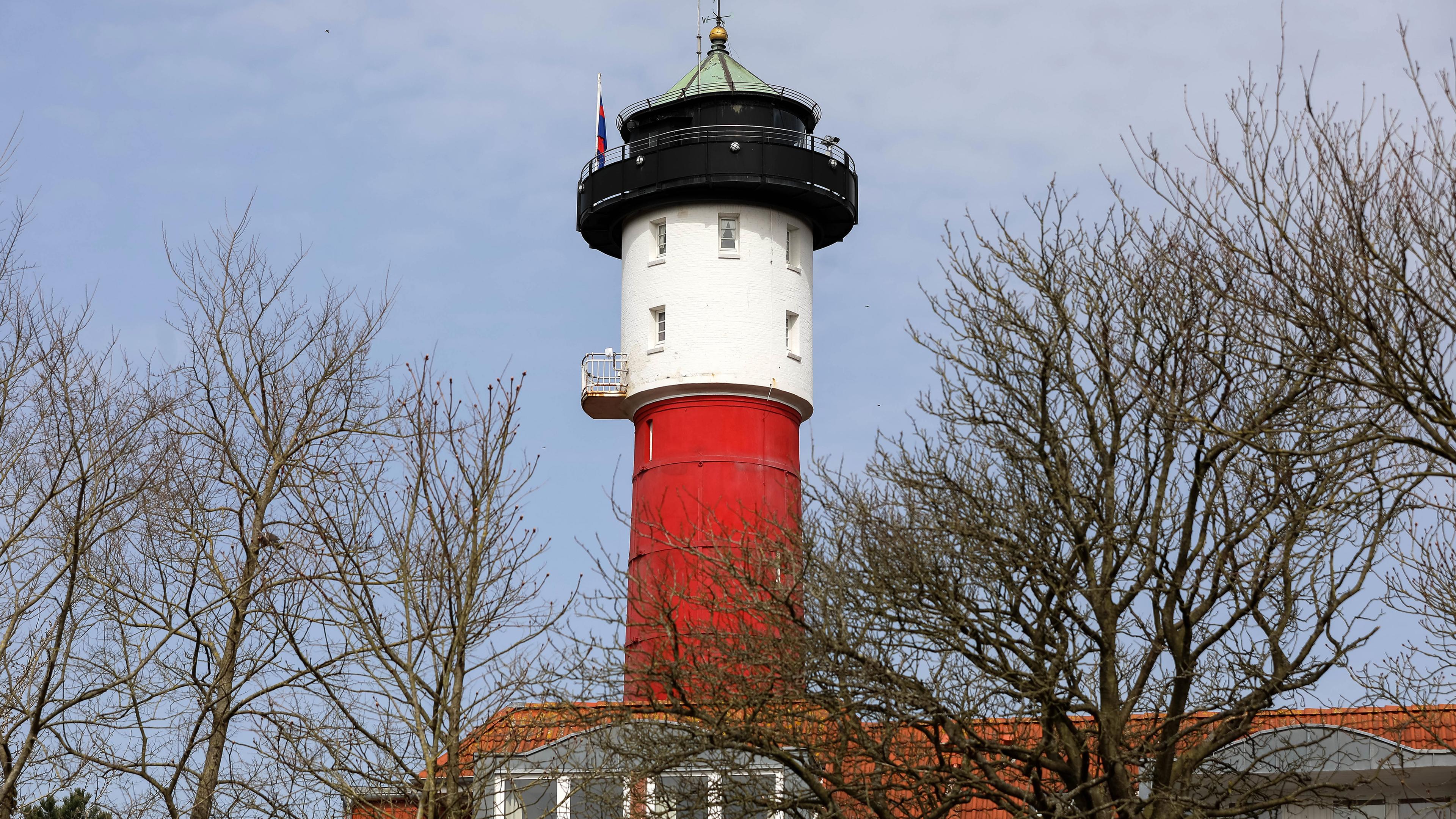 Ein Blick auf den alten Leuchtturm der Insel, aufgenommen am 08.04.2018