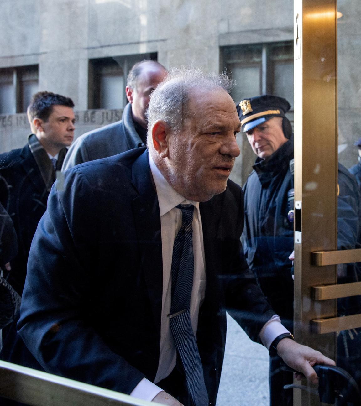 Harvey Weinstein erscheint 2020 im Gericht in New York