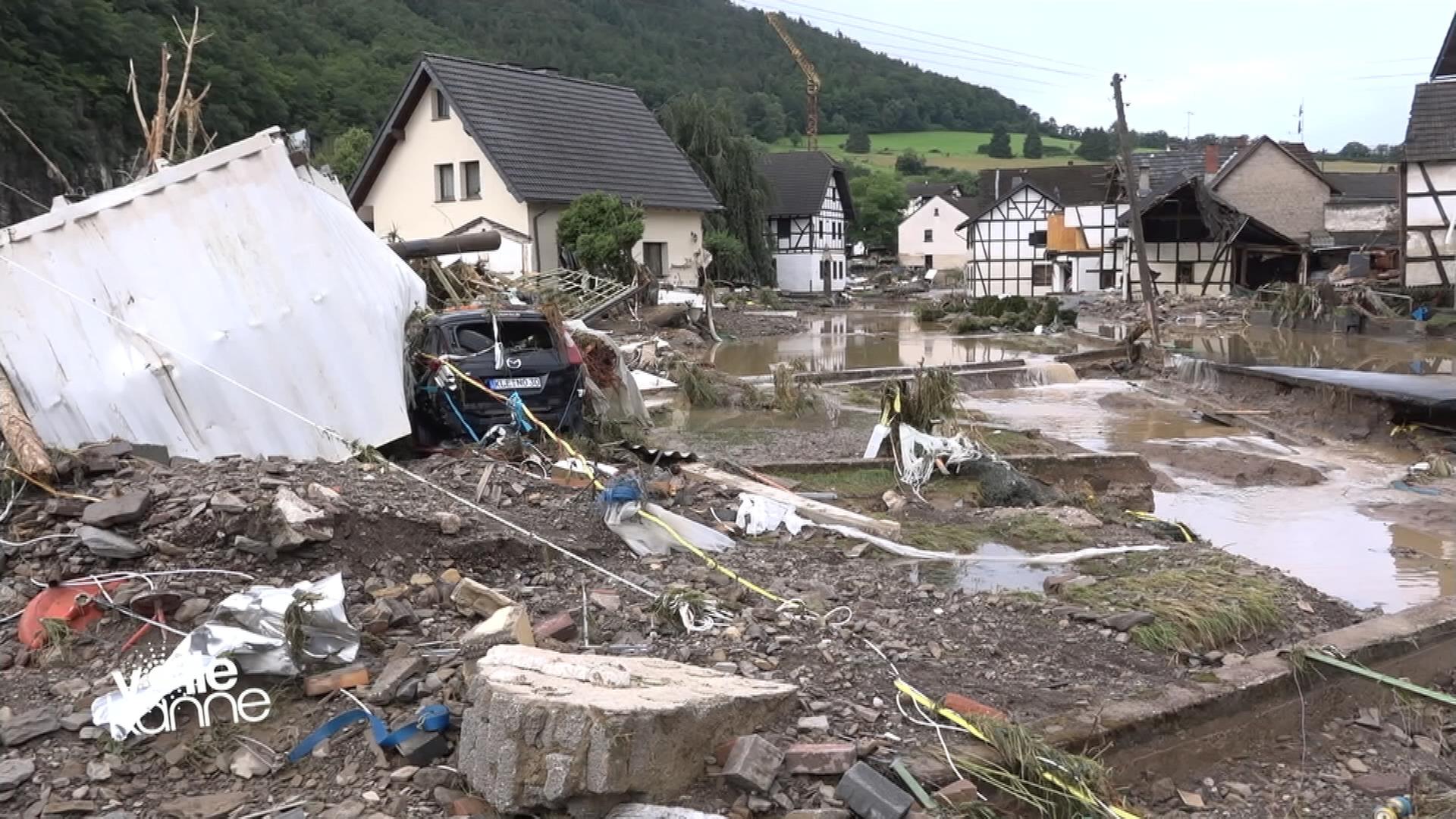 Dorf wurde durch Hochwasser zerstört