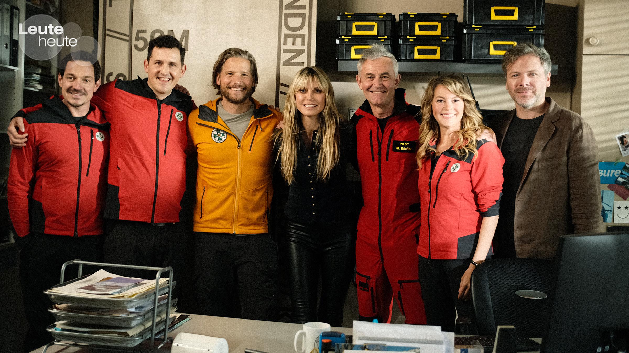 Heidi Klum spielt überraschend bei der 15. Staffel der Alpen-Serie mit. "Die Bergretter" hätten es ihr angetan und es sei ihr eine "Ehre2, sagte das Topmodel zur Bild". (19.5.2023)