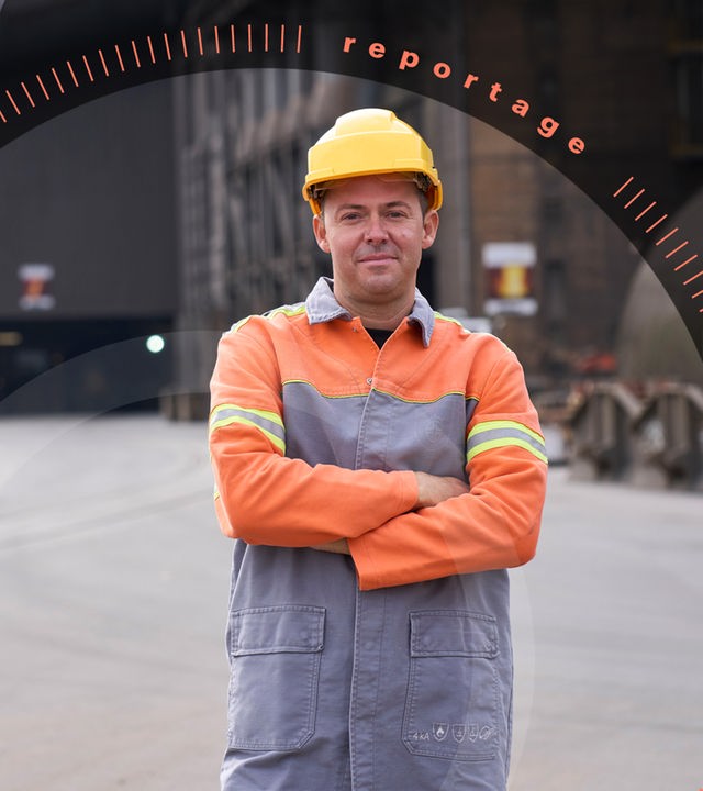 Stefan Hahn steht mit verschränkten Armen auf dem Gelände der Dillinger Hütte im Saarland.
