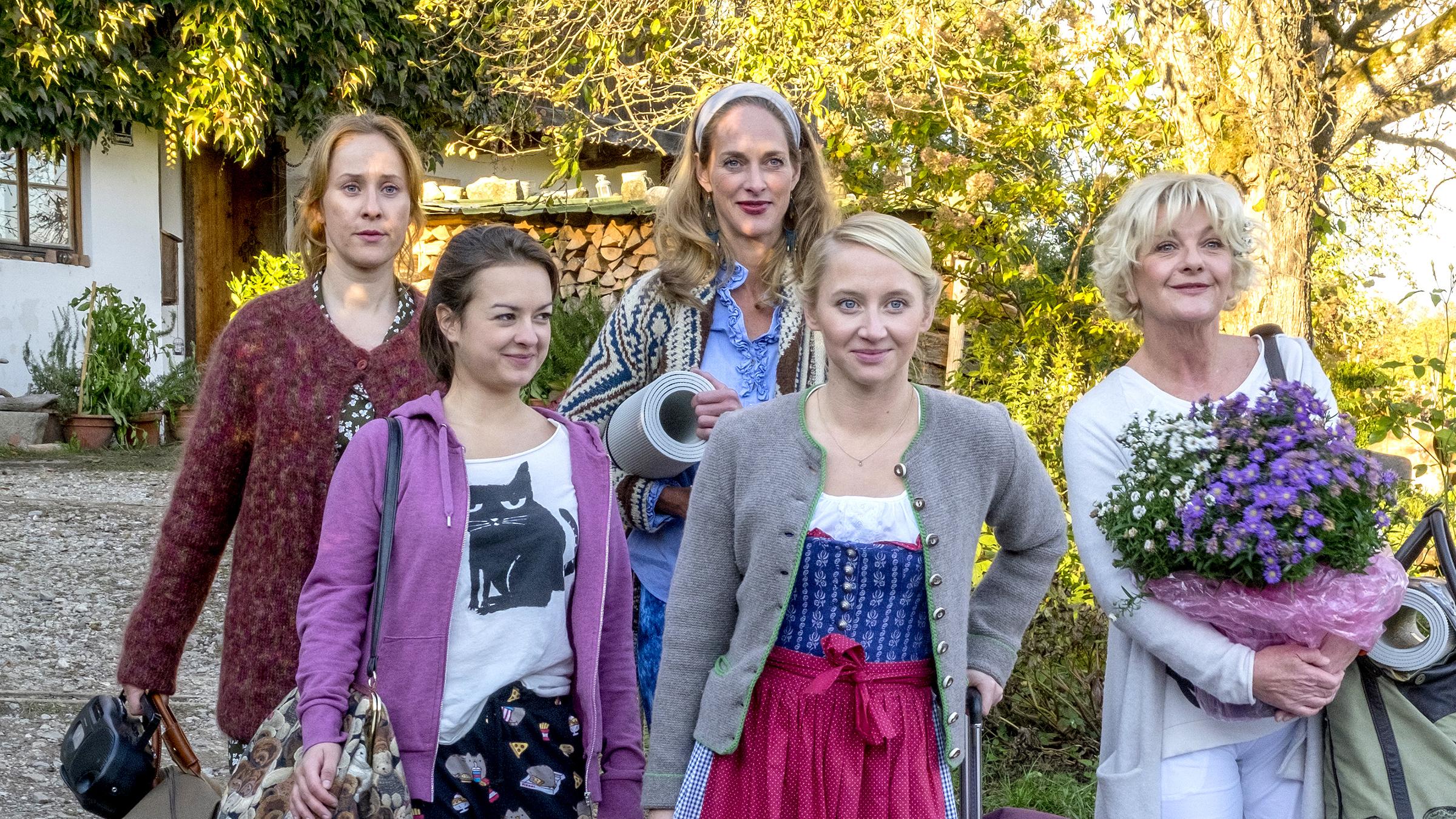 Diana (Marlene Morreis), Fritzi (Michelle Barthel), Marie (Sophie von Kessel, Paula (Anna Maria Mühe) und Judith (Saskia Vester).  