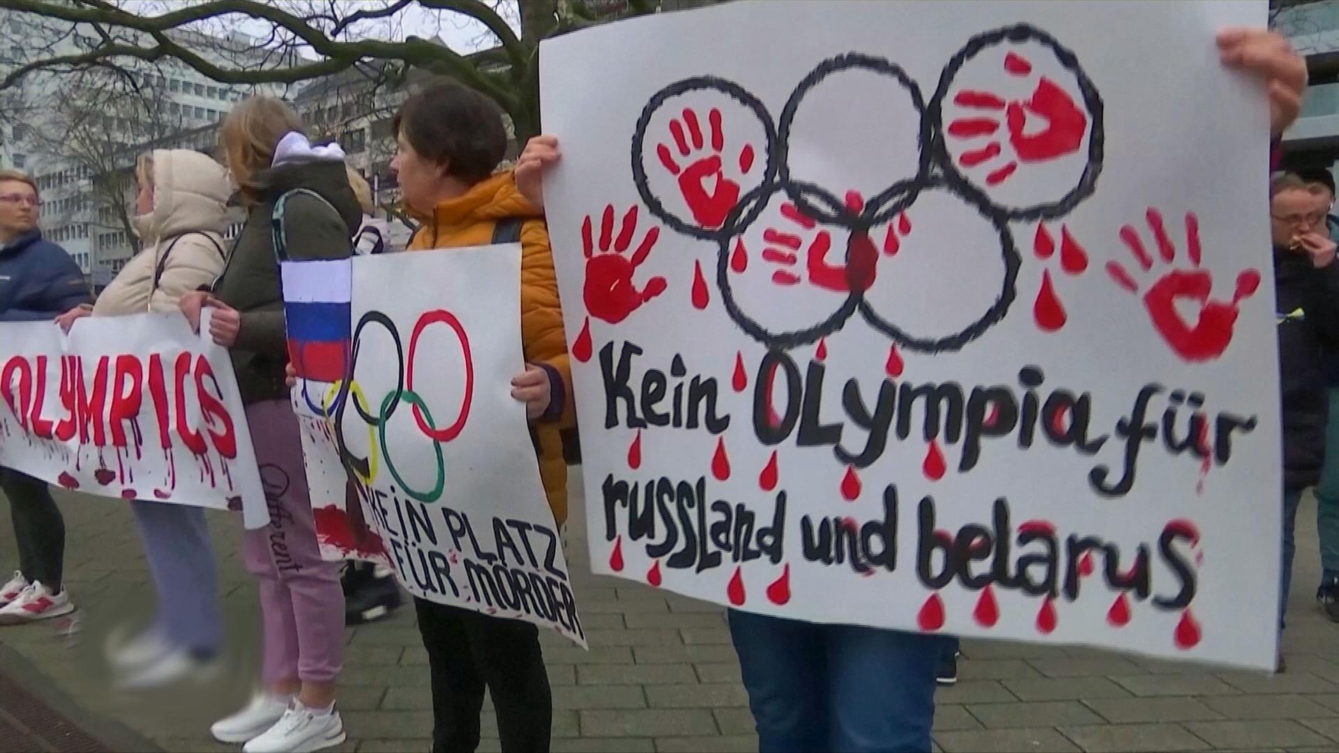 Proteste gegen Wiederzulassung russischer Sportler