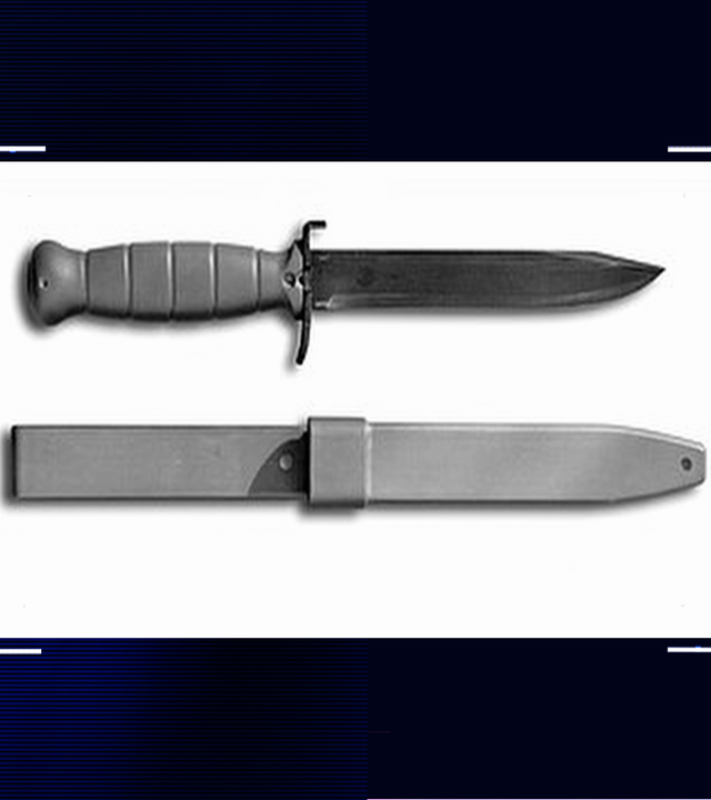 Ein Messer und ein Messerhalfter. Links daneben: Lichtschematische Darstellung eines Fingerabdrucks.