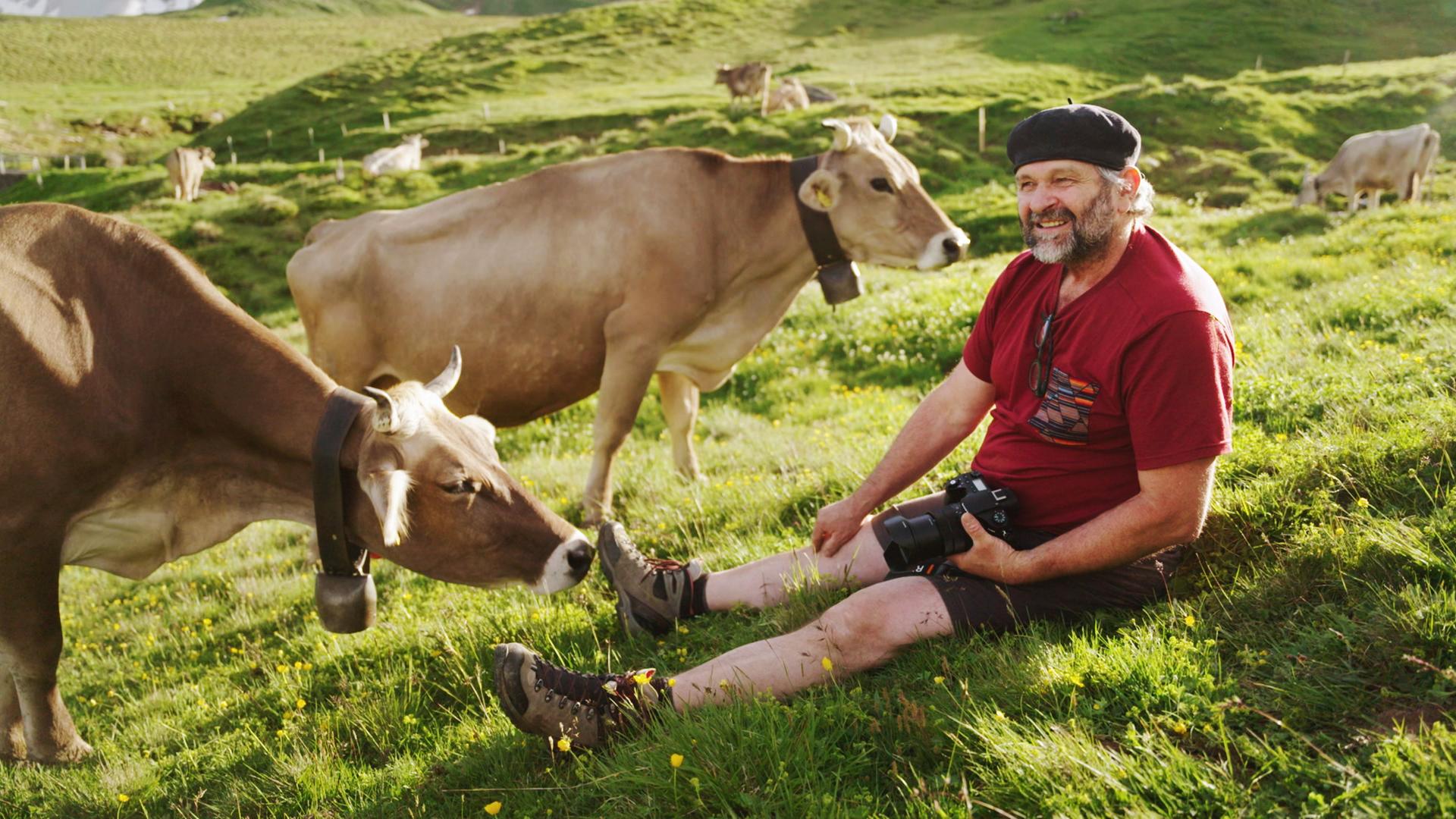 Beverin_Käser Martin Bienerth auf der Alp Curtginatsch