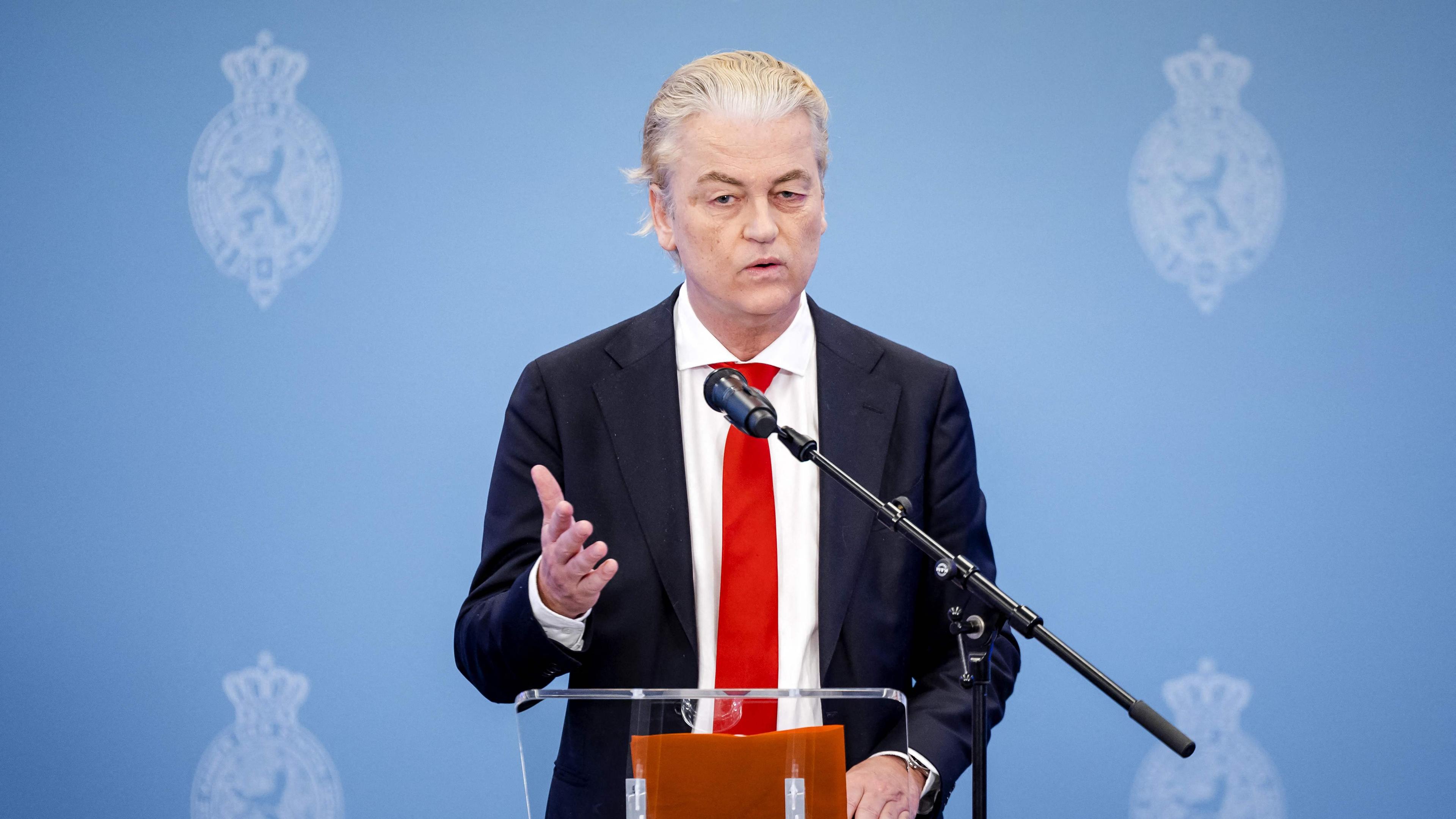 Niederländischer Politiker und Rechtspopulist Wilders während einer Pressekonferenz. 