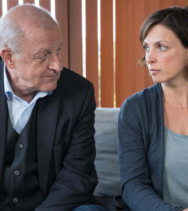 Georg Wilsberg (Leonard Lansink) und Frauke Weiß (Julia Brendler) 