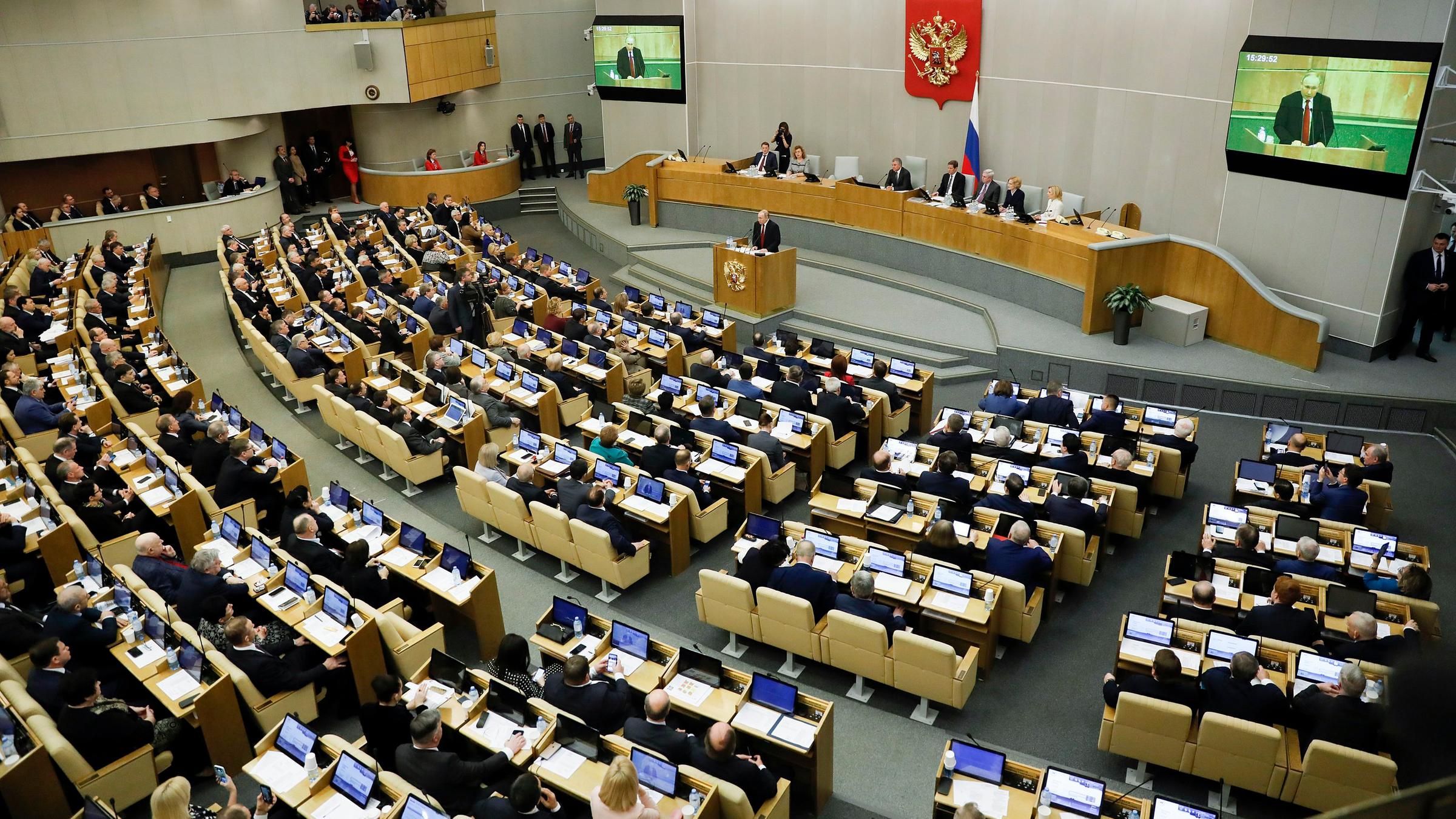 Wladimir Putin, Präsident von Russland, spricht während einer Sitzung vor der Abstimmung über Verfassungsänderungen in der Staatsduma, dem Unterhaus des russischen Parlaments. Aufgenommen am 10.03.2020