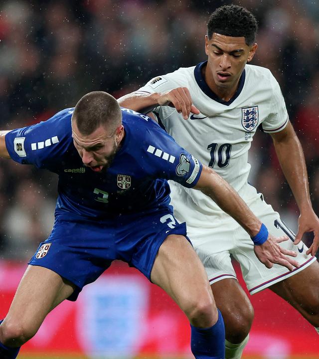 Strahinja Pavlović und Jude Bellingham in London am 13.11.25