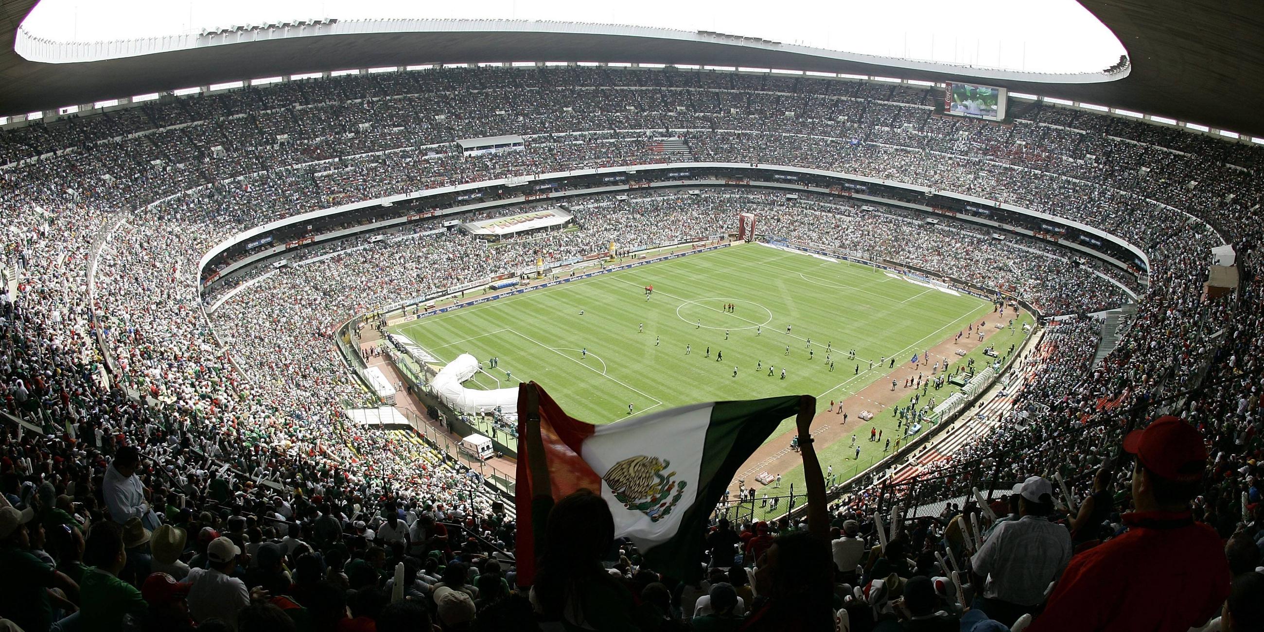 Das Aztekenstadion in Mexiko-Stadt bei einem Länderspiel von Mexiko.