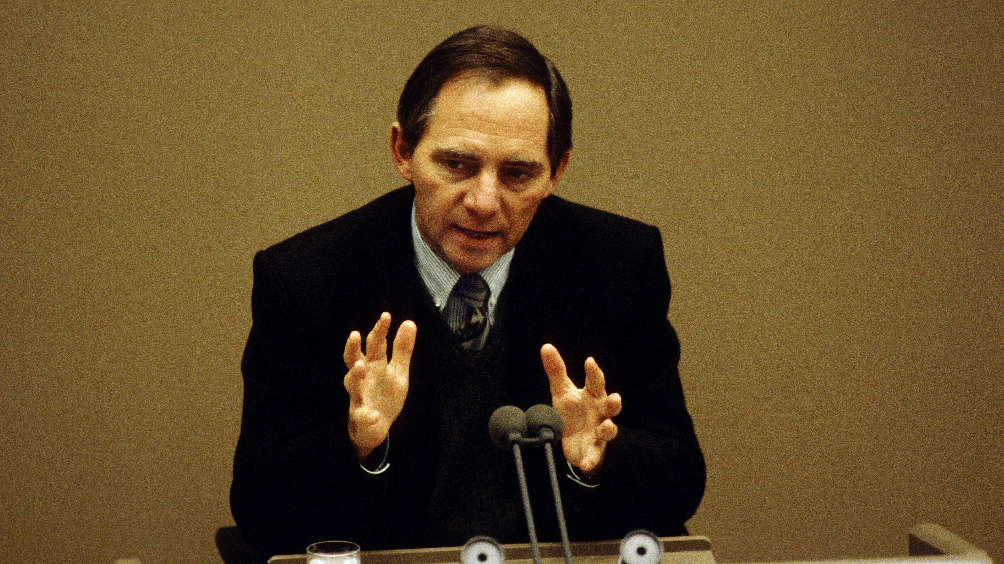 Wolfgang Schäuble. Hauptstadtabstimmung über den zukünftigen Regierungssitz von Deutschland im Bundestag am 20.06.1991