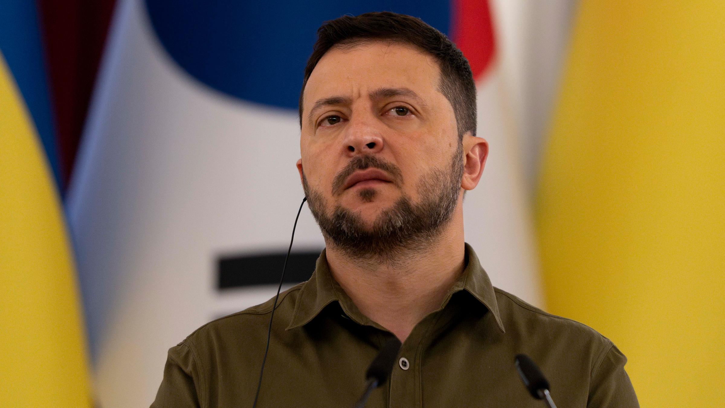 Korruption Selenskyj feuert RekrutierungsbüroLeiter ZDFheute