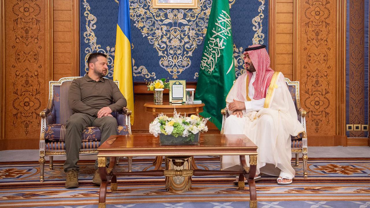 Ukrainischer Präsident Wolodymyr Selenskyj und saudischer Prinz Mohammed bin Salman