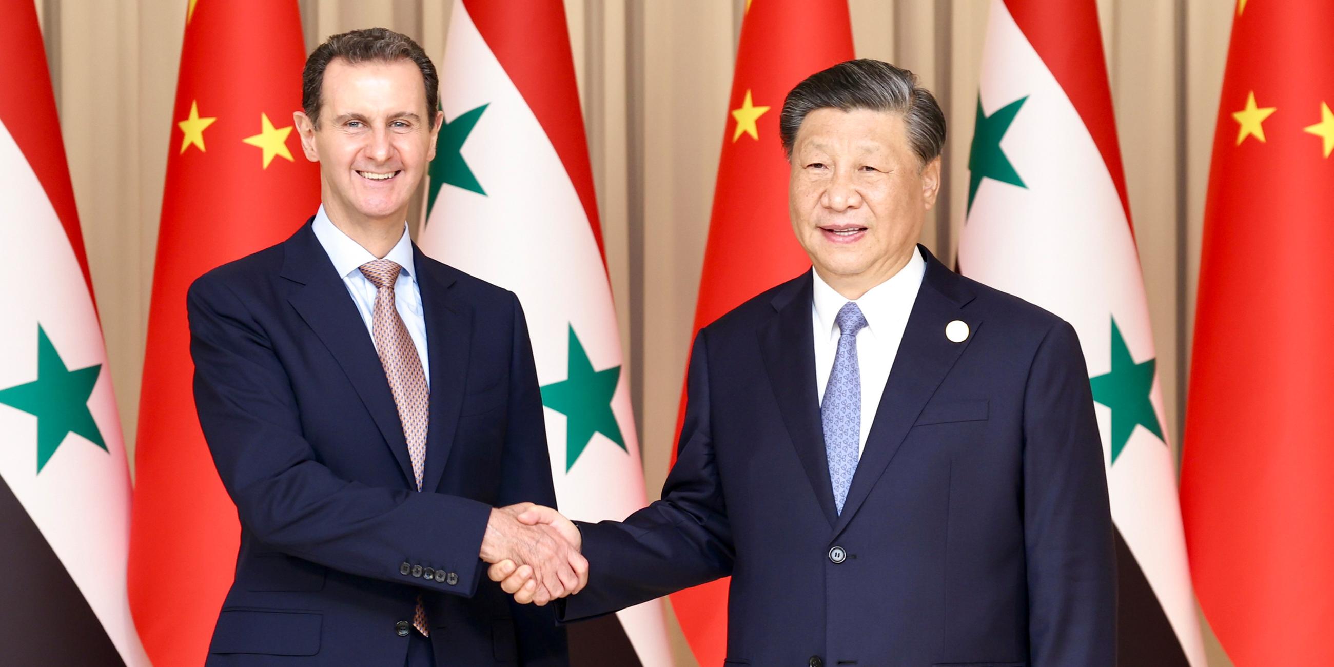 der chinesische Präsident Xi Jinping trifft sich mit dem syrischen Präsidenten Bashar al-Assad in Hangzhou am 22.09.2023.