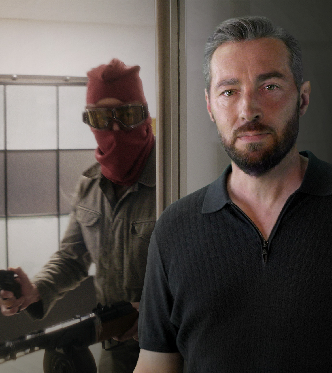 Zwei Bankräuber auf der Flucht, Moderator Sven Voss auf der rechten Seite.