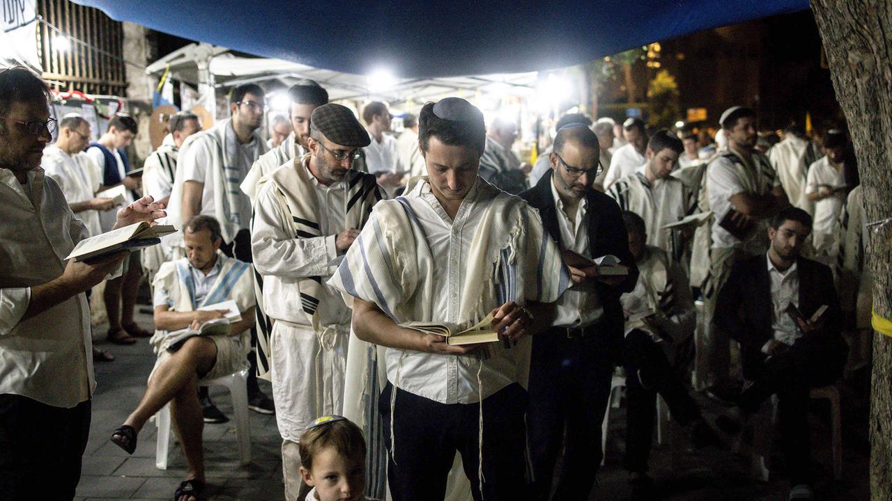Juden feiern Versöhnungstag Jom Kippur Buße, Reue, Umkehr ZDFheute