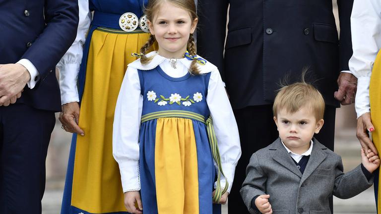 Prinzessin Estelle und ihr jüngerer Bruder Prinz Oscar 