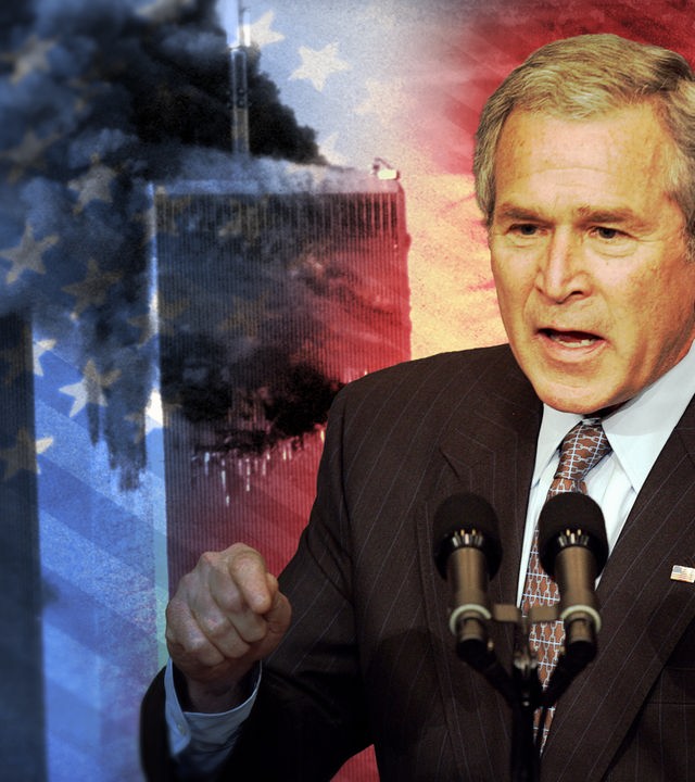 Rechts George W. Bush bei einer Rede, links einer der rauchenden Twin Towers vom Attentat des 11. September