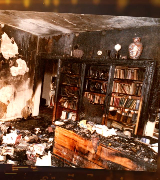 Schwere Zerstörungen in einem Zimmer nach einem Brand