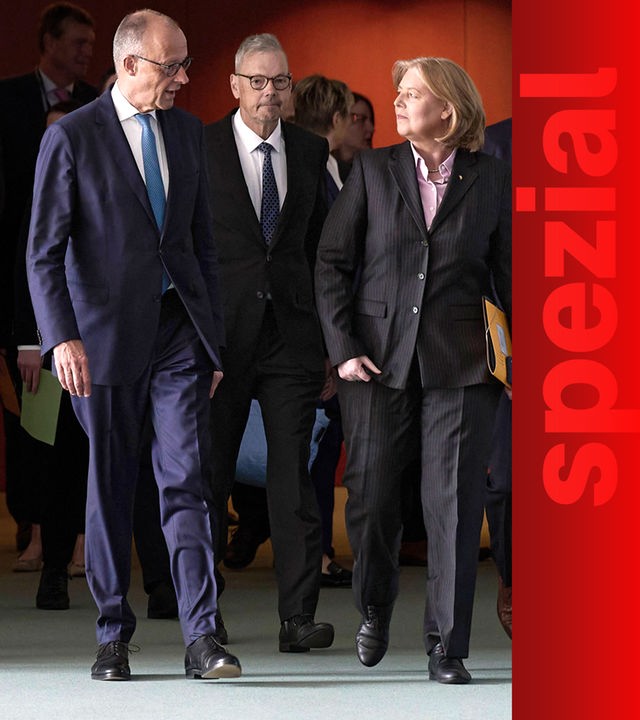 Am Dienstag (23.06.2026) stellten die Vorsitzenden der Rentenkommission, Constanze Janda und Frank-Juergen Weise, gemeinsam mit Bundeskanzler Friedrich Merz (CDU) und Bundesarbeitsministerin Baerbel Bas (SPD) ihre Empfehlungen im Berliner Kanzleramt vor