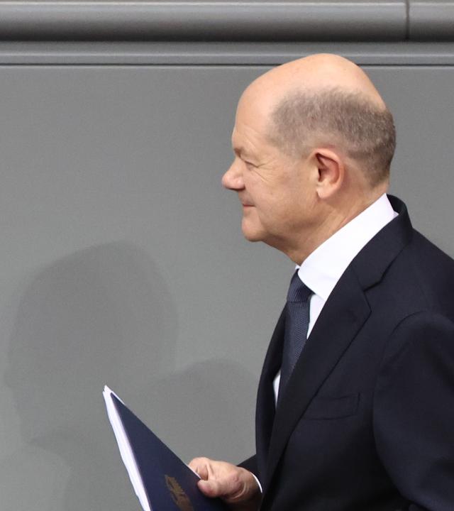 ZDFspezial: Olaf Scholz stellt im Bundestag die Vertrauensfrage