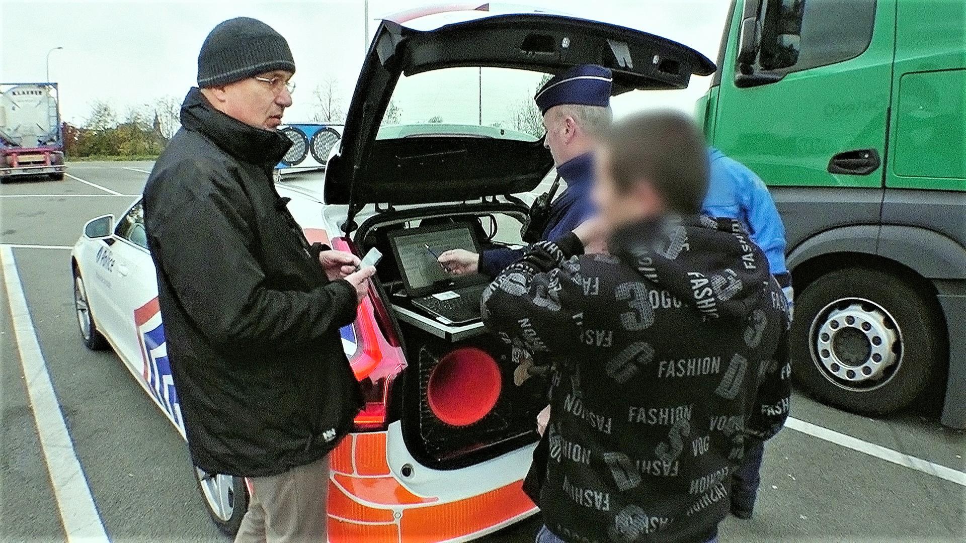 ZDFzoom: Sklaven der Straße