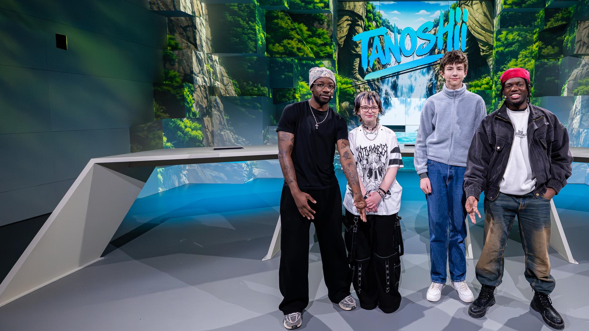 Sergio, Max,  Blessed und Serafina im Tanoshii-Studio. 