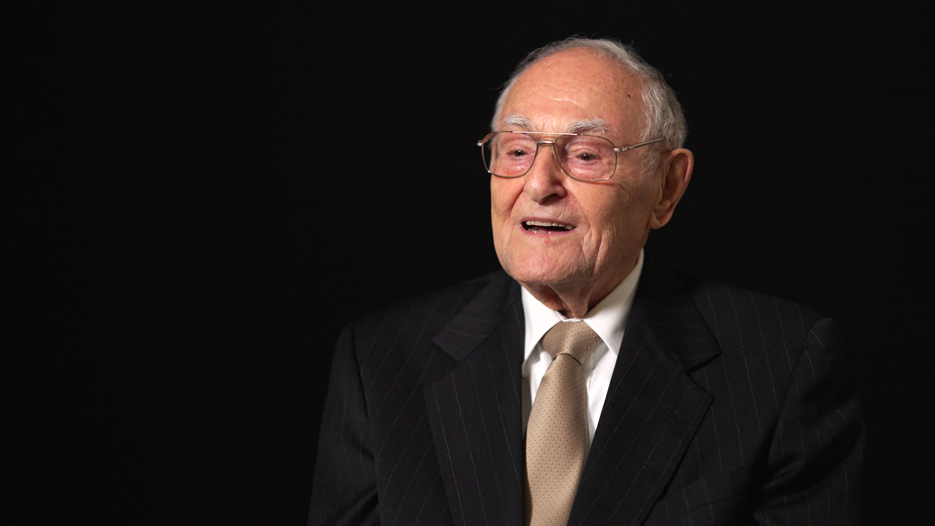 Holocaust Überlebender Peter Feigl. 
