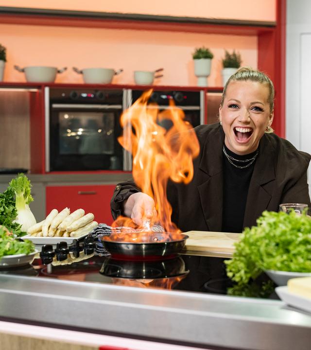 Zora Klipp moderiert "Die Küchenschlacht XXL"